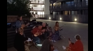 Le cercle des mandolinistes était au rendez-vous pour la nuit de mai 2025